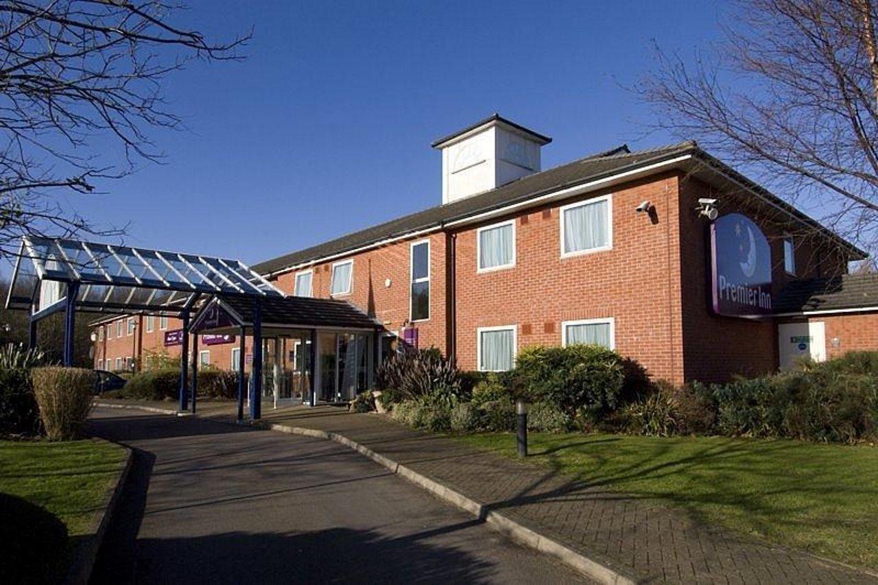 Premier Inn Pontypool Eksteriør billede